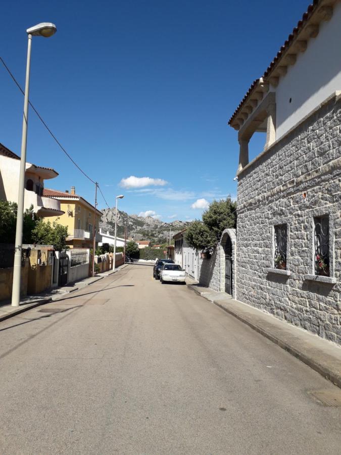 Casa Mene' Arzachena Exterior foto